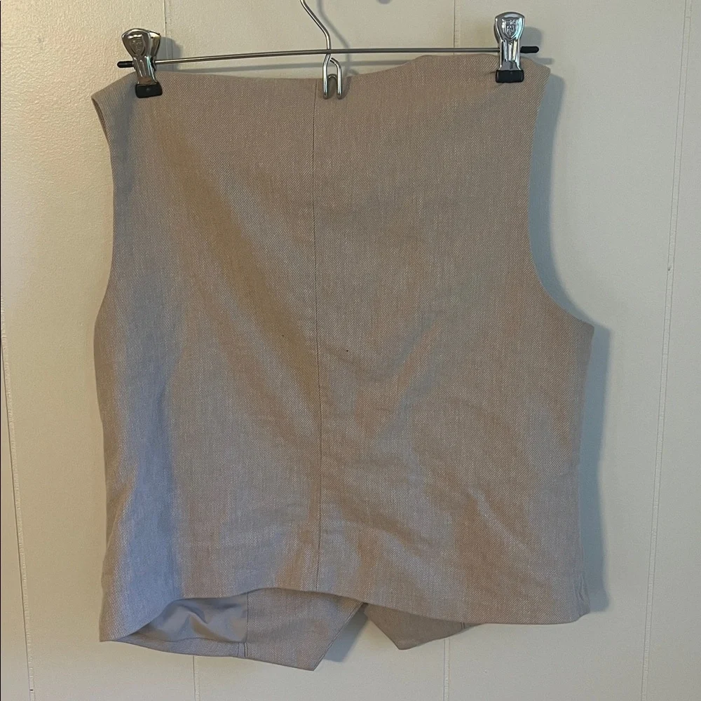 LOFT Beige Button-Front Vest - Picture 3 of 3